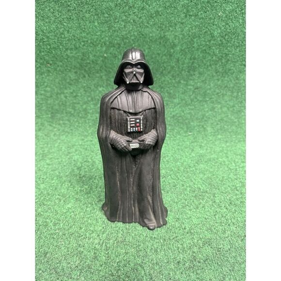 1993 Star Wars In Character, Suncoast, Vinyl (Darth Vader)￼Figure - Picture 1 of 3